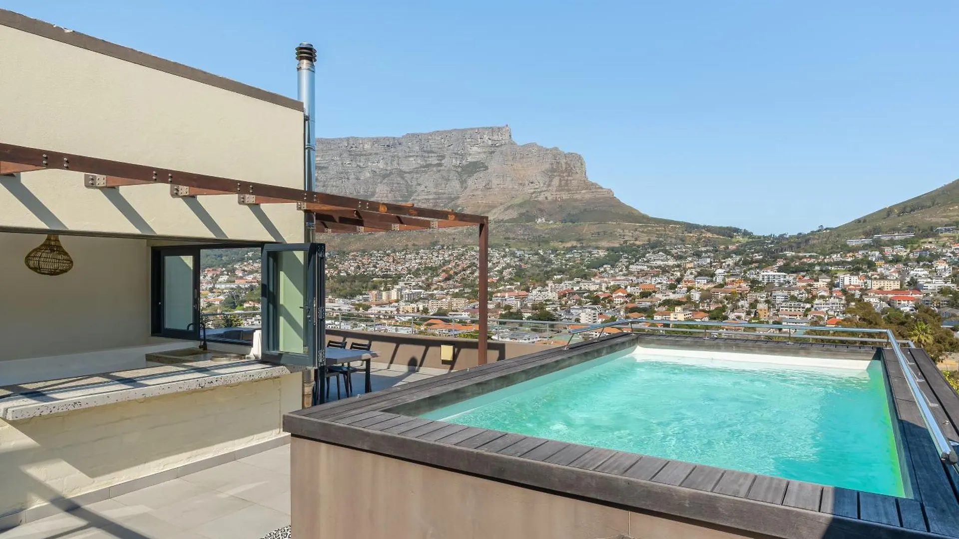 ケープタウンLuxe Penthouse L Private Pool L Mountain Viewsアパートメント